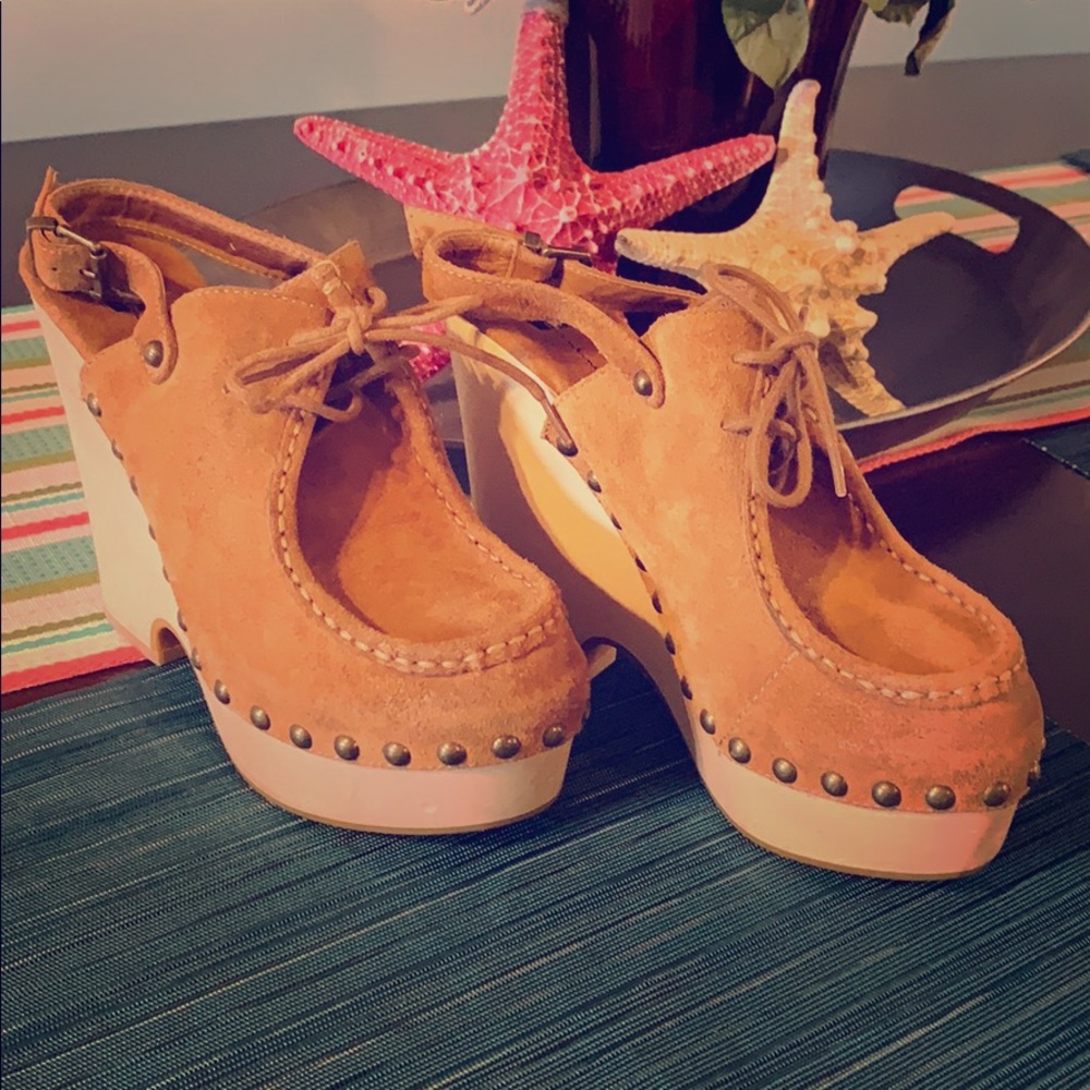 7 for all mankind stacked clogs.